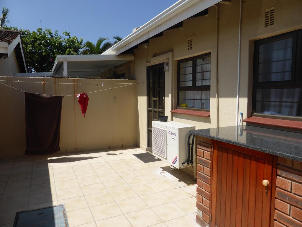 Sole'S Leap Villa Scottburgh Bagian luar foto
