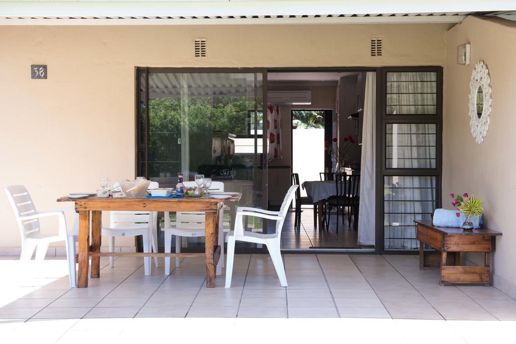 Sole'S Leap Villa Scottburgh Bagian luar foto